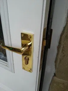 Keystone Locksmith Shop Santa Monica, CA 310-975-3527 - broken-key-extraction