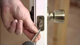 Keystone Locksmith Shop Santa Monica, CA 310-975-3527 - changing-locks